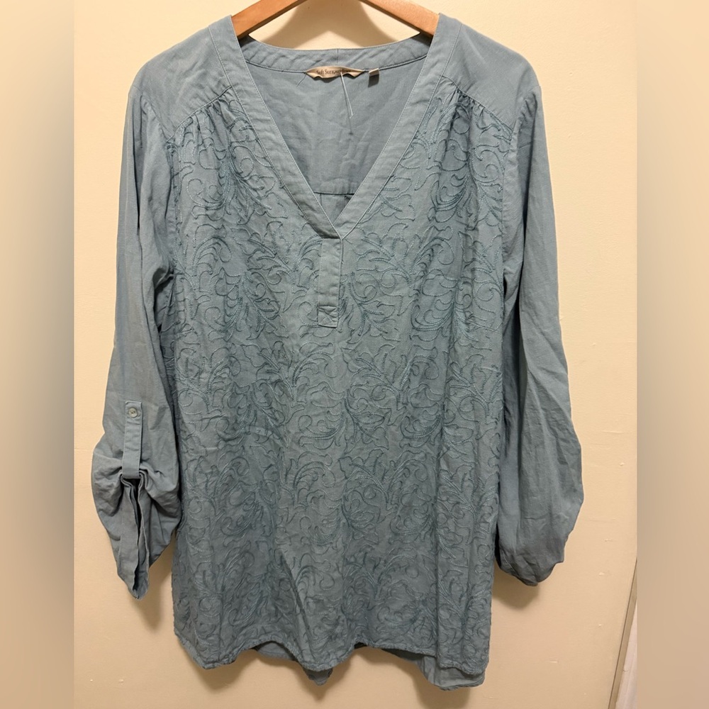 Soft Surroundings Blue Embroidered V-neck Tunic 3/4 sleeve